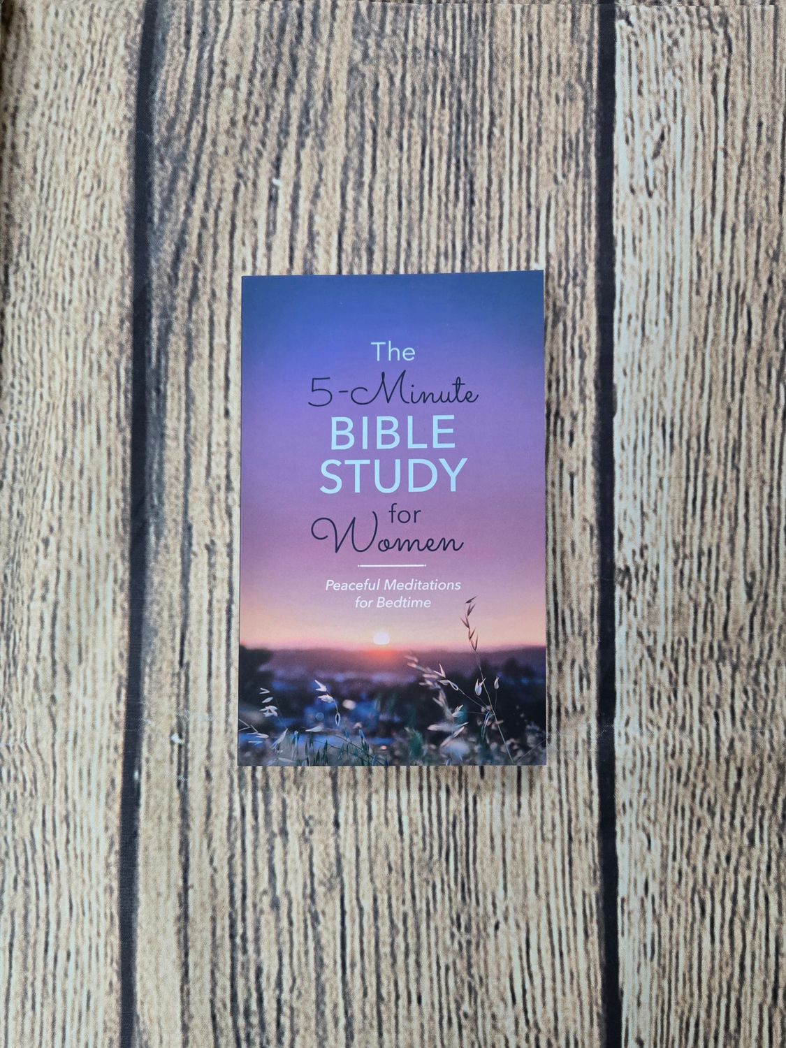 The 5-Minute Bible Study for Women: Peaceful Meditations for Bedtime by JoAnne Simmons - Paperback - New
