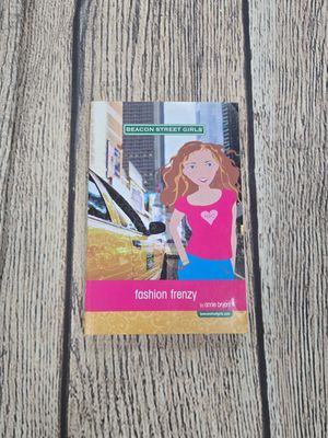 Beacon Street Girls: Fashion Frenzy by Annie Bryant
