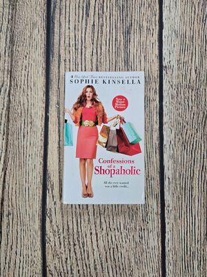 Confessions of a Shopaholic by Sophie Kinsella