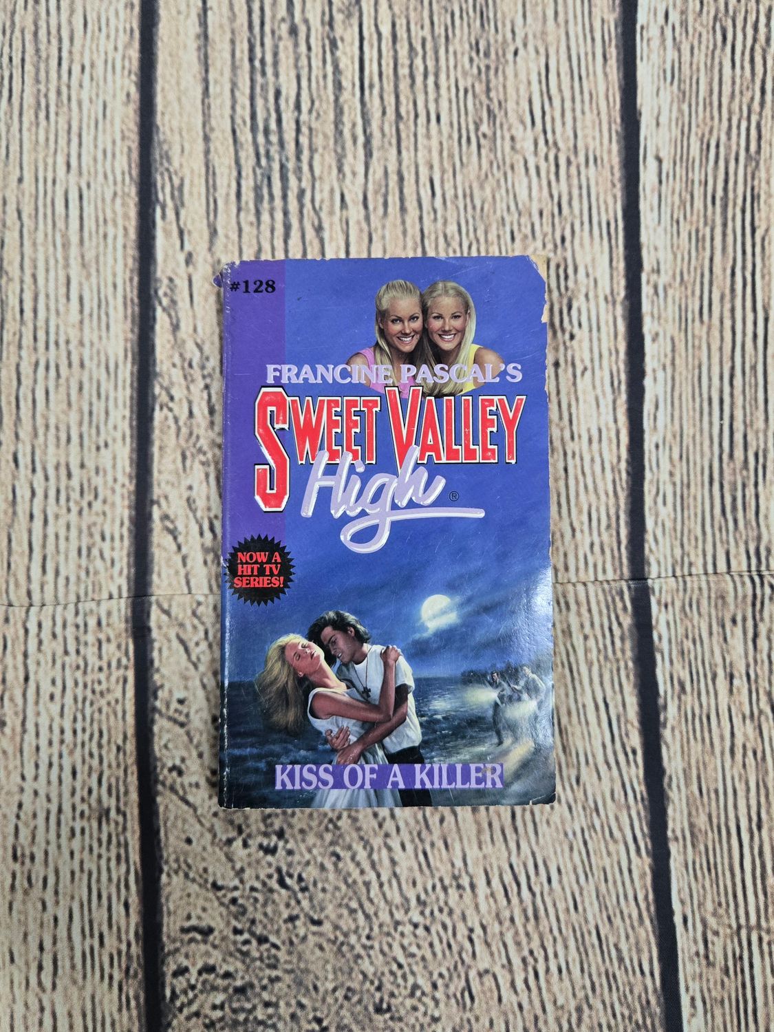 Sweet Valley High: Kiss of a Killer by Francine Pascal