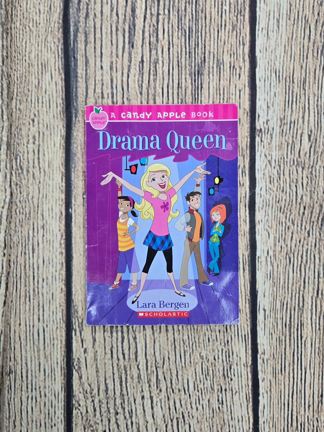 Drama Queen by Lara Bergen