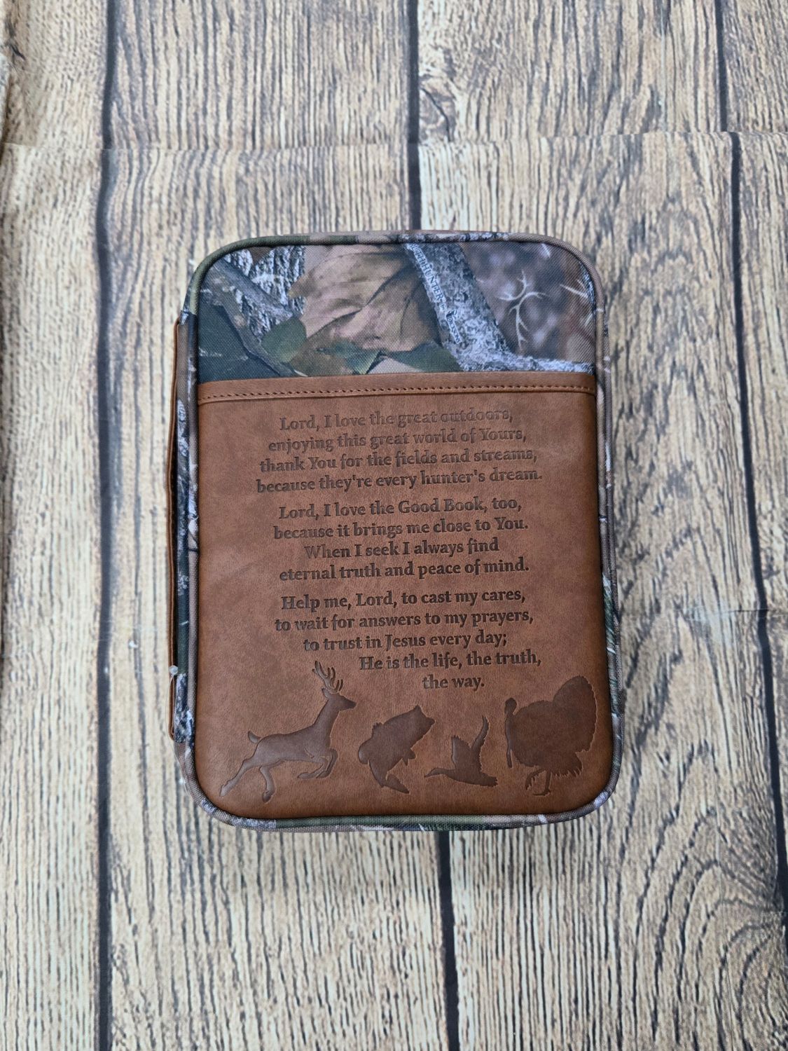 Hunter&#39;s Prayer Large Camo Bible Cover
