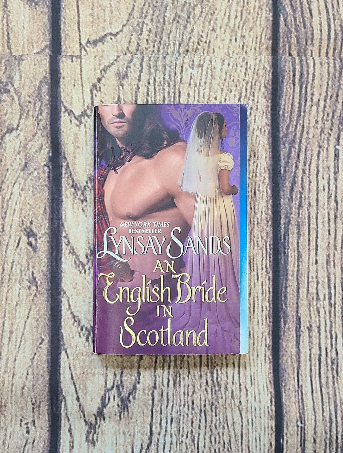 An English Bride in Scotland by Lynsay Sands