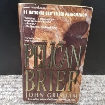 The Pelican Brief by John Grisham - Paperback