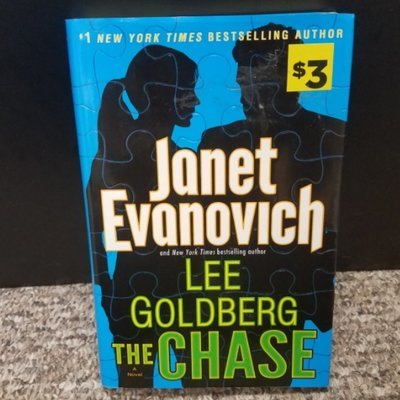 The Chase by Janet Evanovich &amp; Lee Goldberg