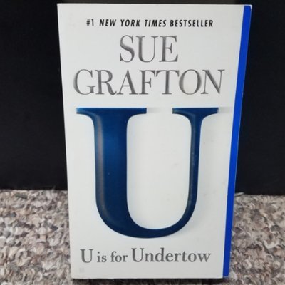 U is for Undertow by Sue Grafton - Paperback