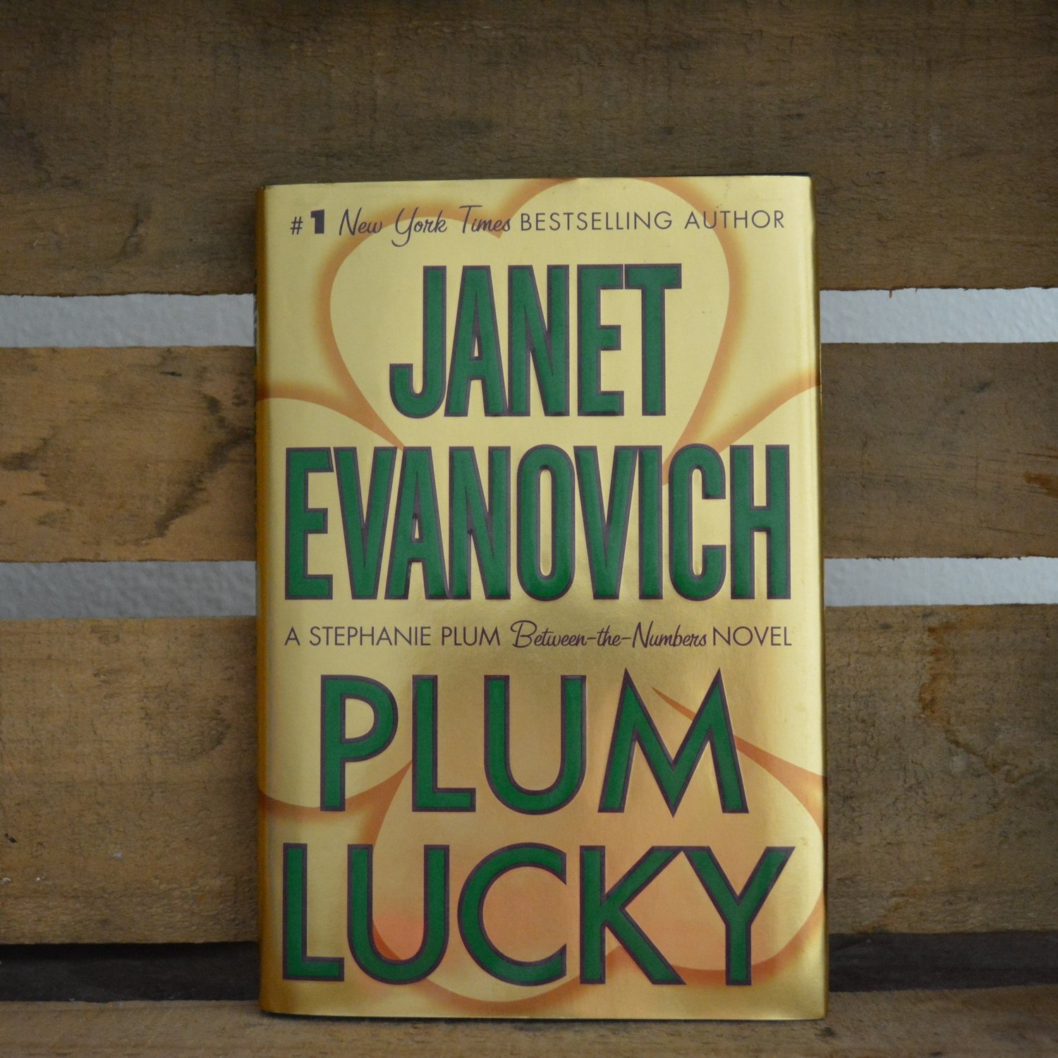 Plum Lucky by Janet Evanovich