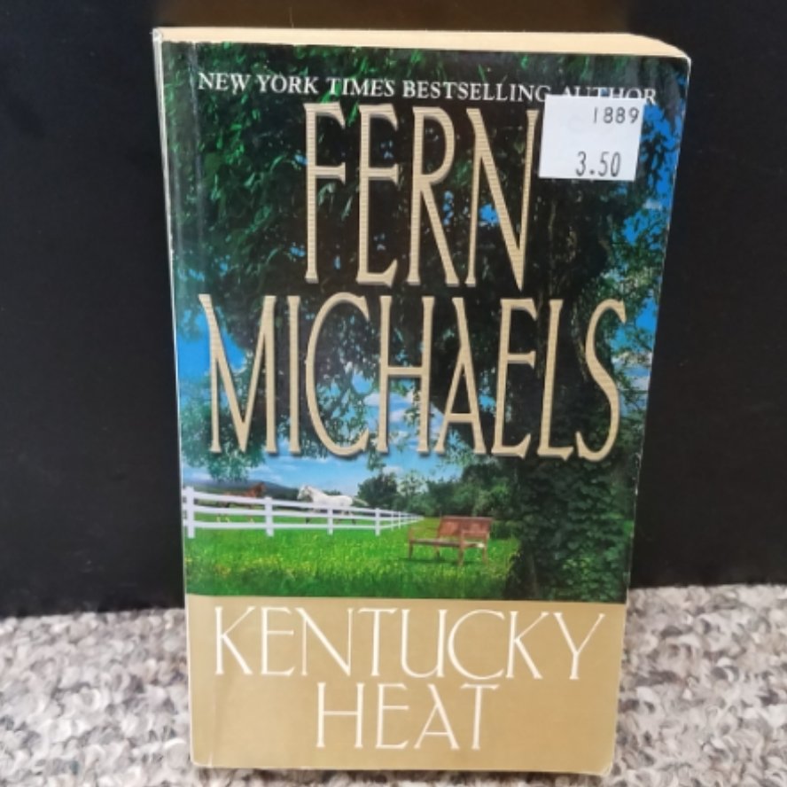 Kentucky Heat by Fern Michaels - Paperback