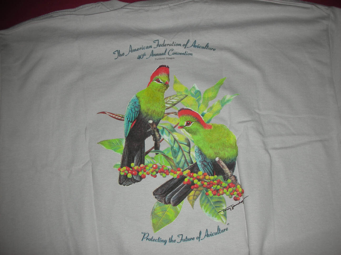Special Logo Pocket Design Polo Shirt with Turaco Art on Back