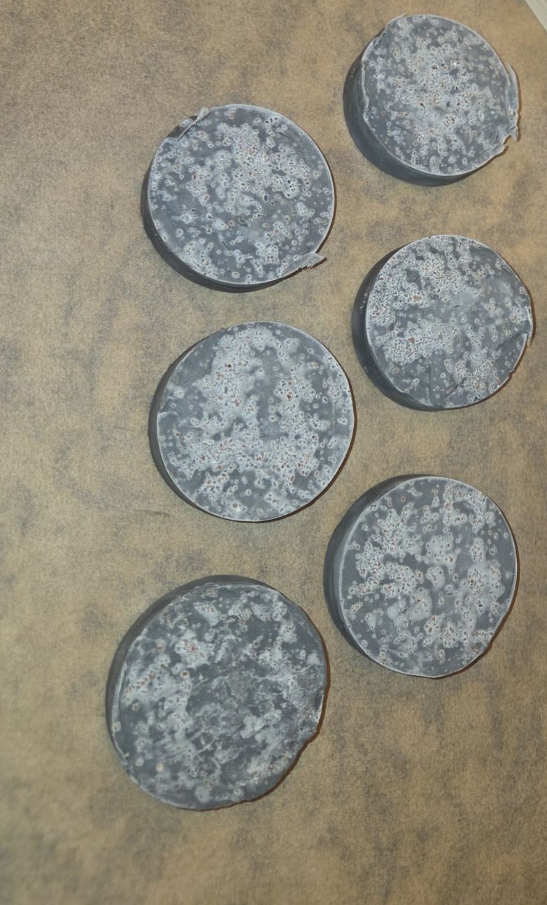 Charcoal, Size: Hand Size