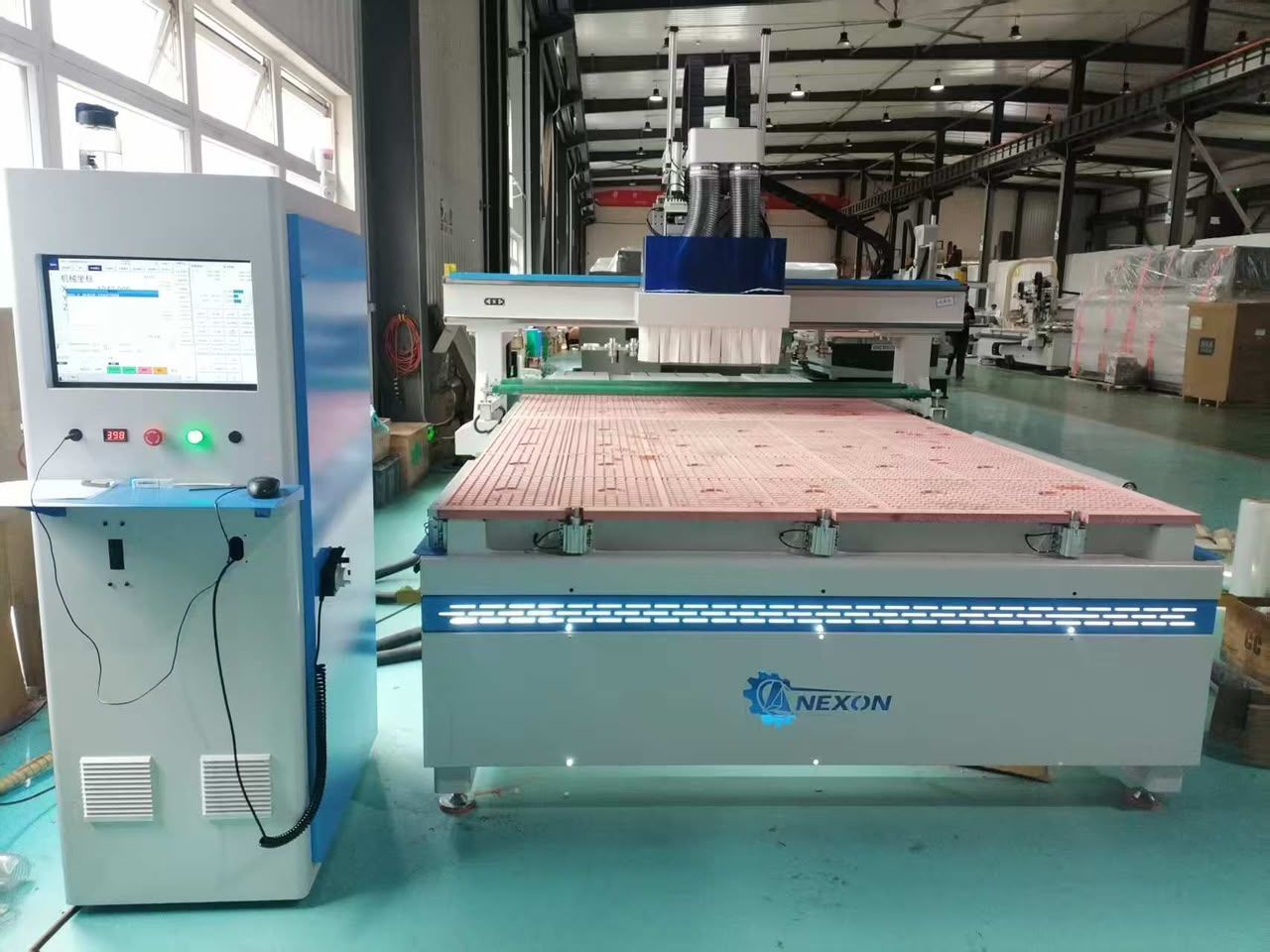 Cnc nesting con cabezal fresador y grupo taladro
