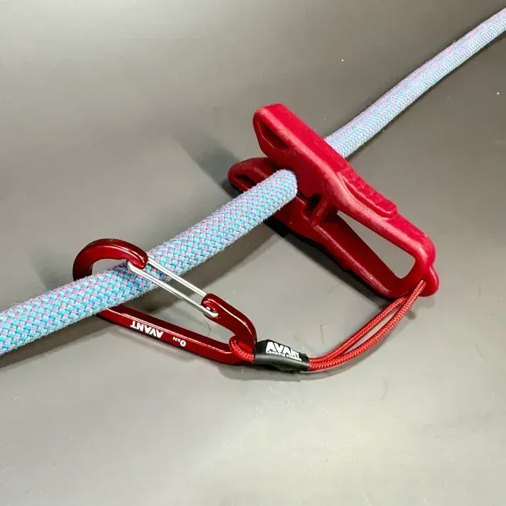 Avant "Pinch-Cinch" - Lead Rope Solo Backfeed Preventer