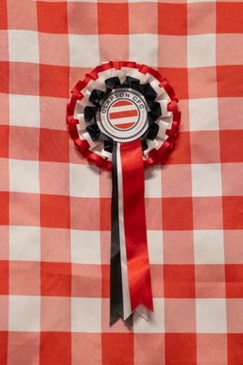 Clapton CFC home colours rosette