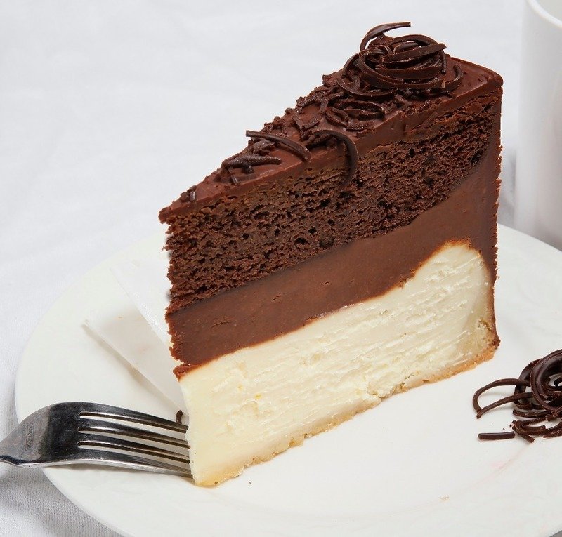 Chocolate Fantasy Cheesecake Slice