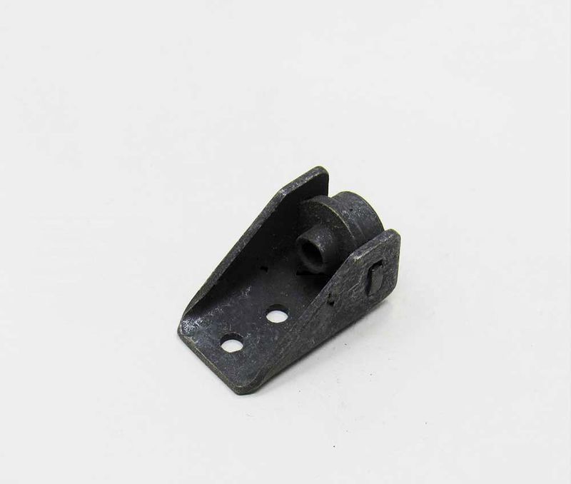 RIGHT ANGLE 6-32 NUTPLATE - NAS1033A06