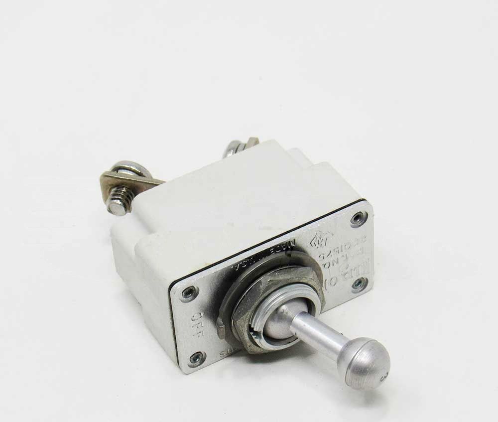 3 AMP TOGGLE CIRCUIT BREAKER SWITCH ( BALL END TOGGLE 3AMP ) - 7270-1-3