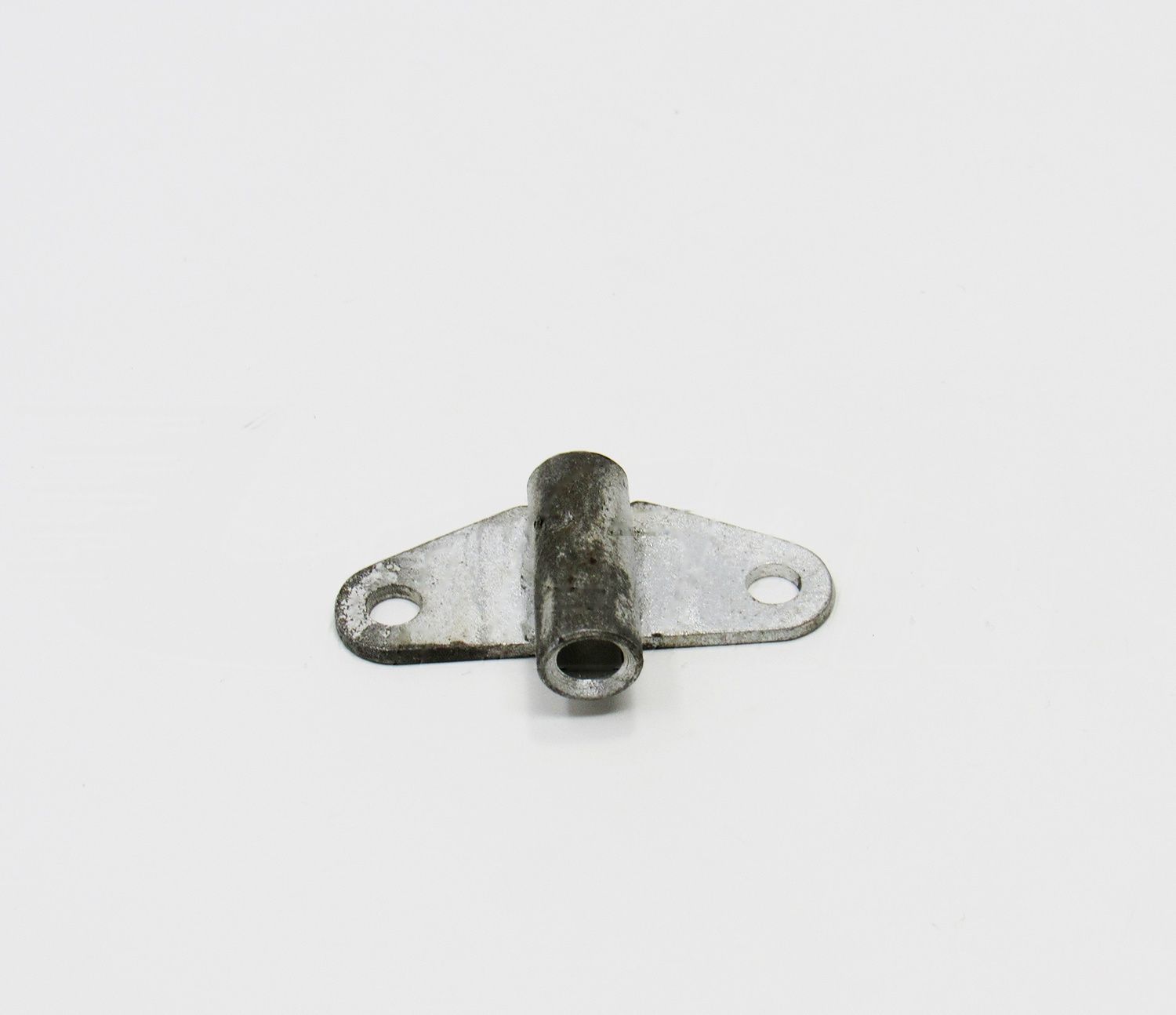 HINGE BRKT CABIN DR OPEN ARM - 310077-000