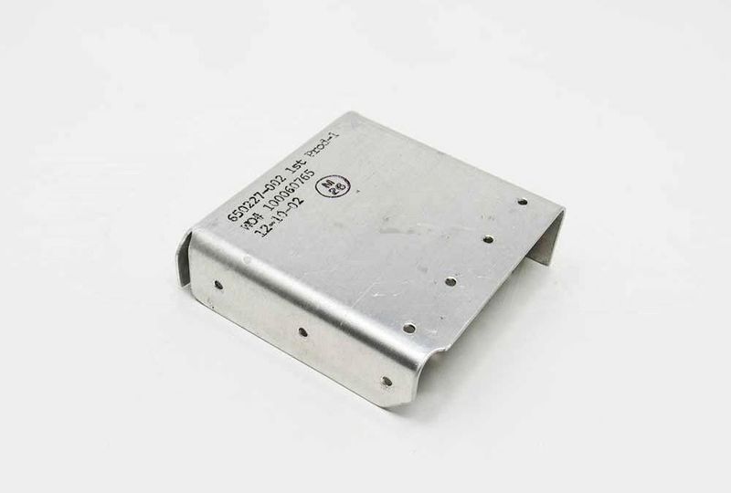 COWL SUPPORT BRACKET - 650227-002