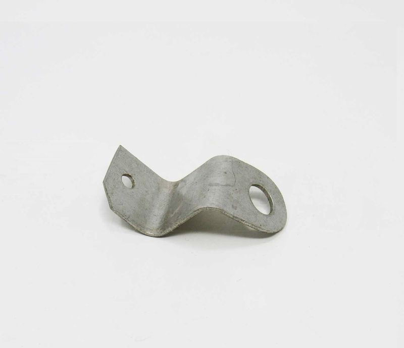 ENGINE BAFFLE CLIP "M" MOD - 600425-055