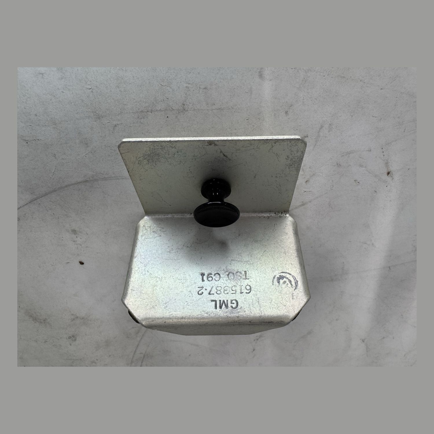 PIPER - BRACKET - 758-267