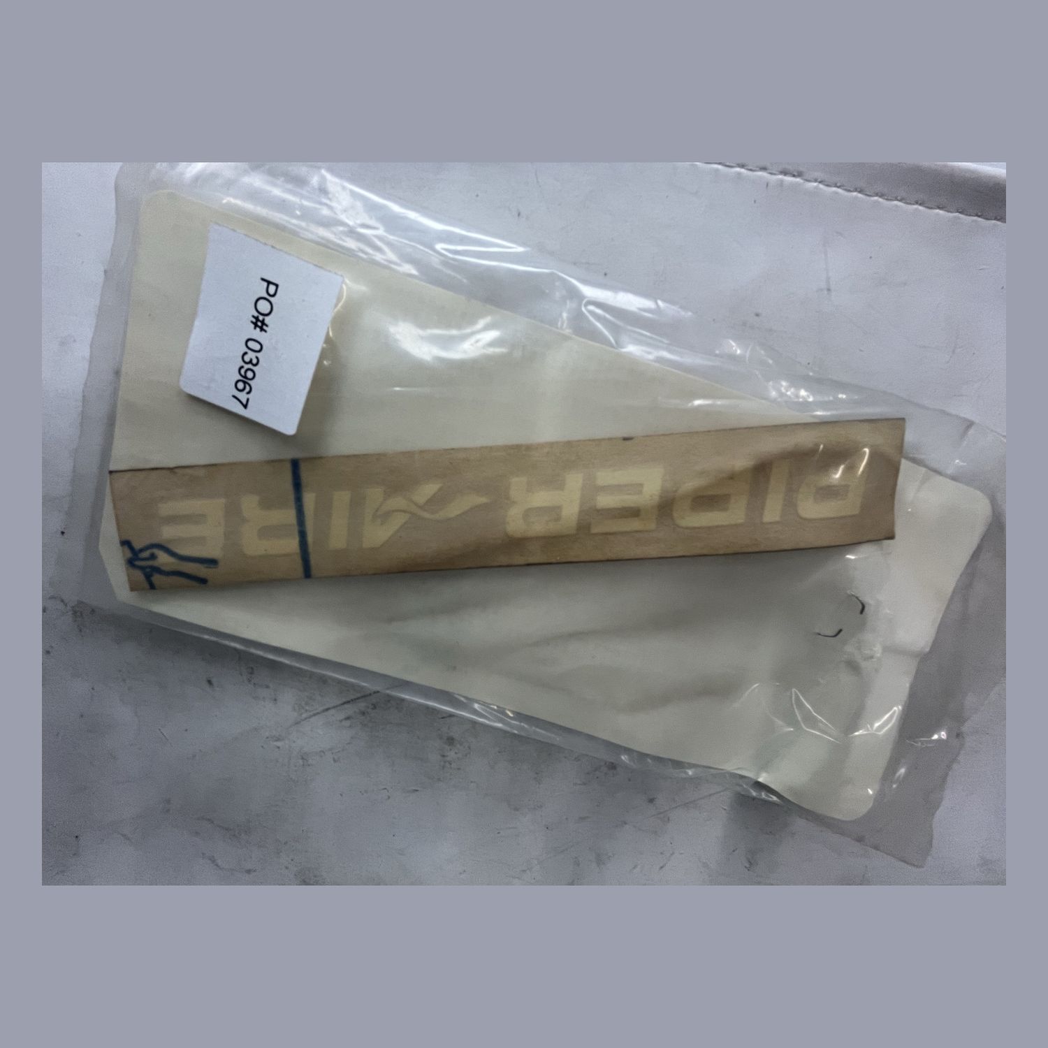 PIPER - PLACARD - 582-174