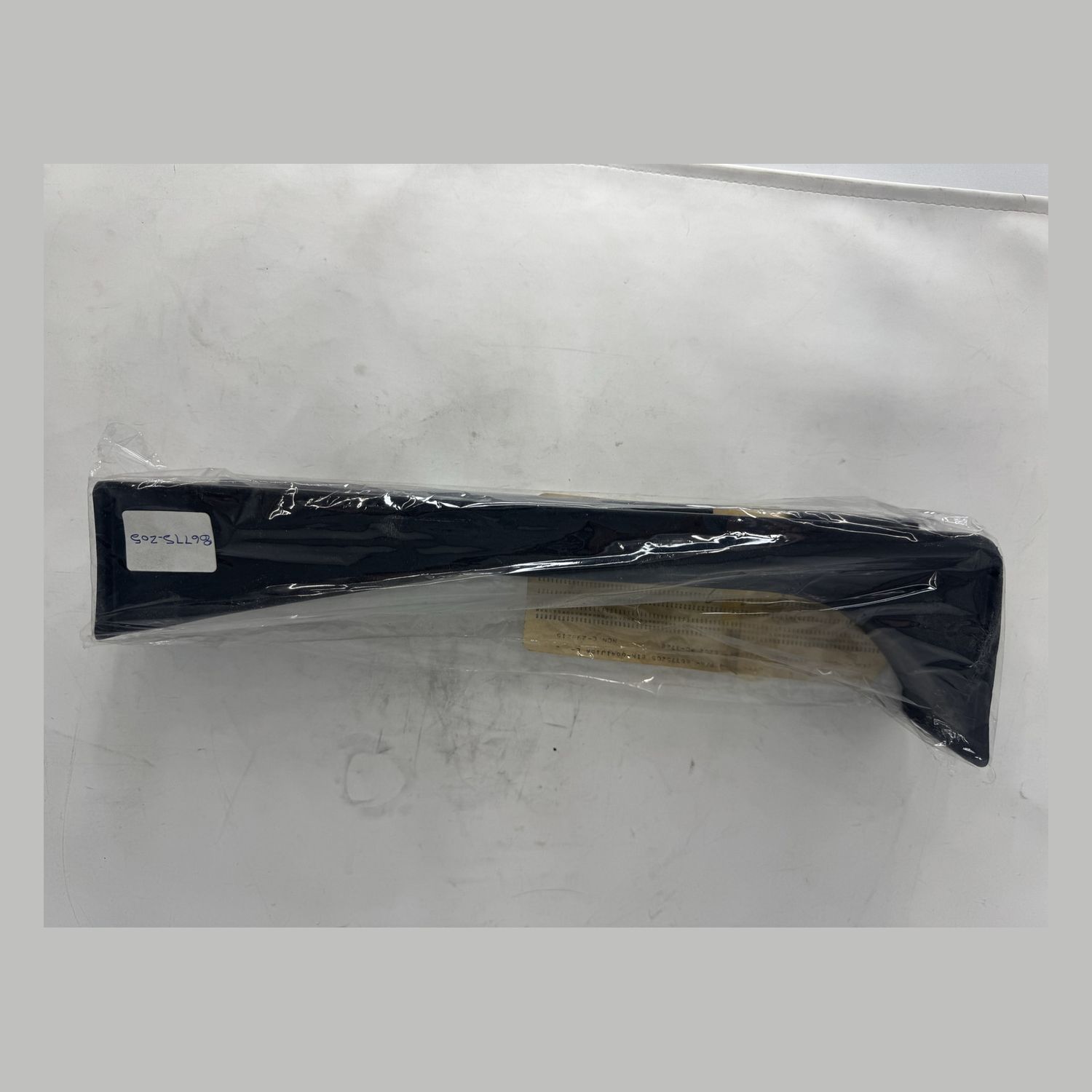 PIPER - PLASTIC - 86775-205