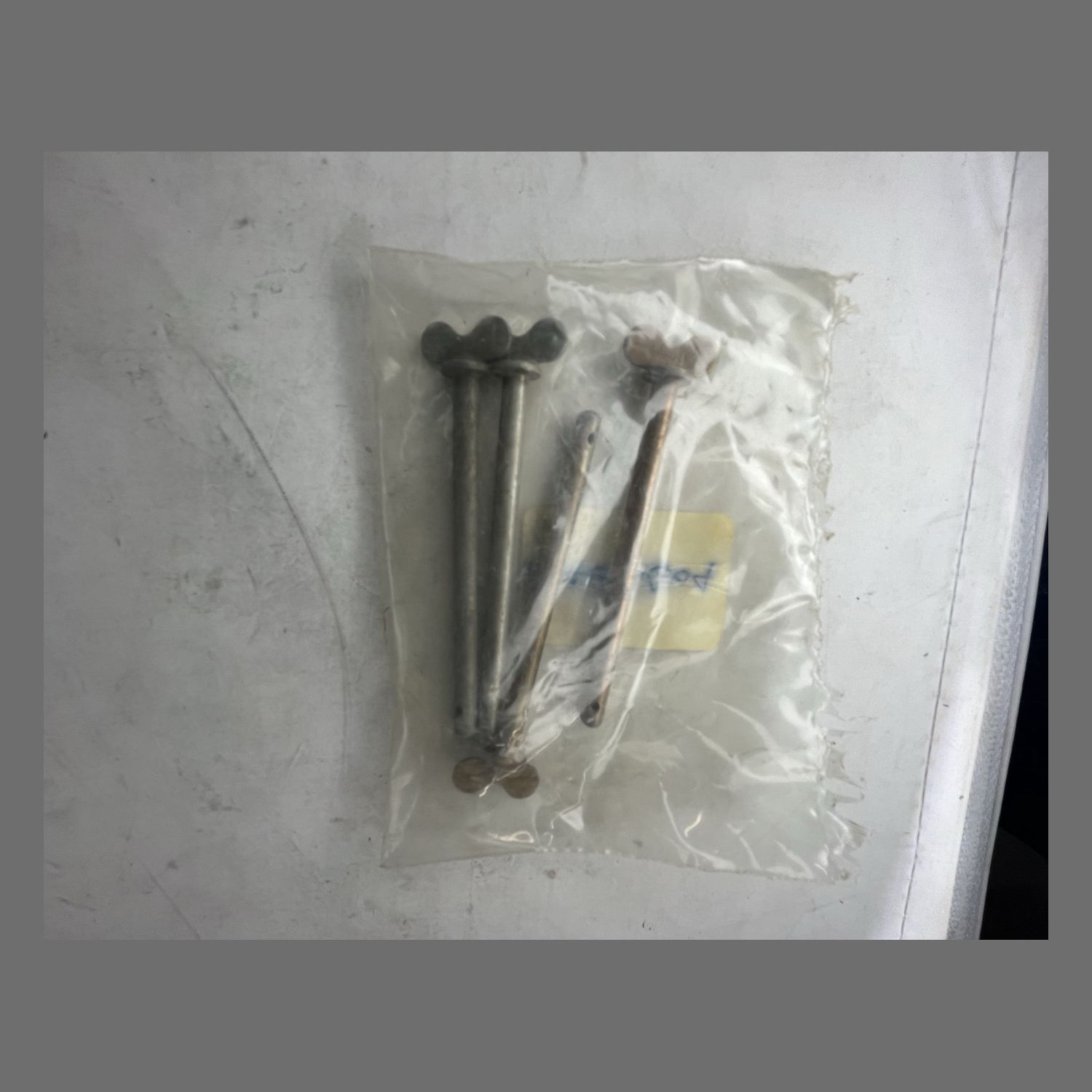 PIPER - STUD - 487-604
