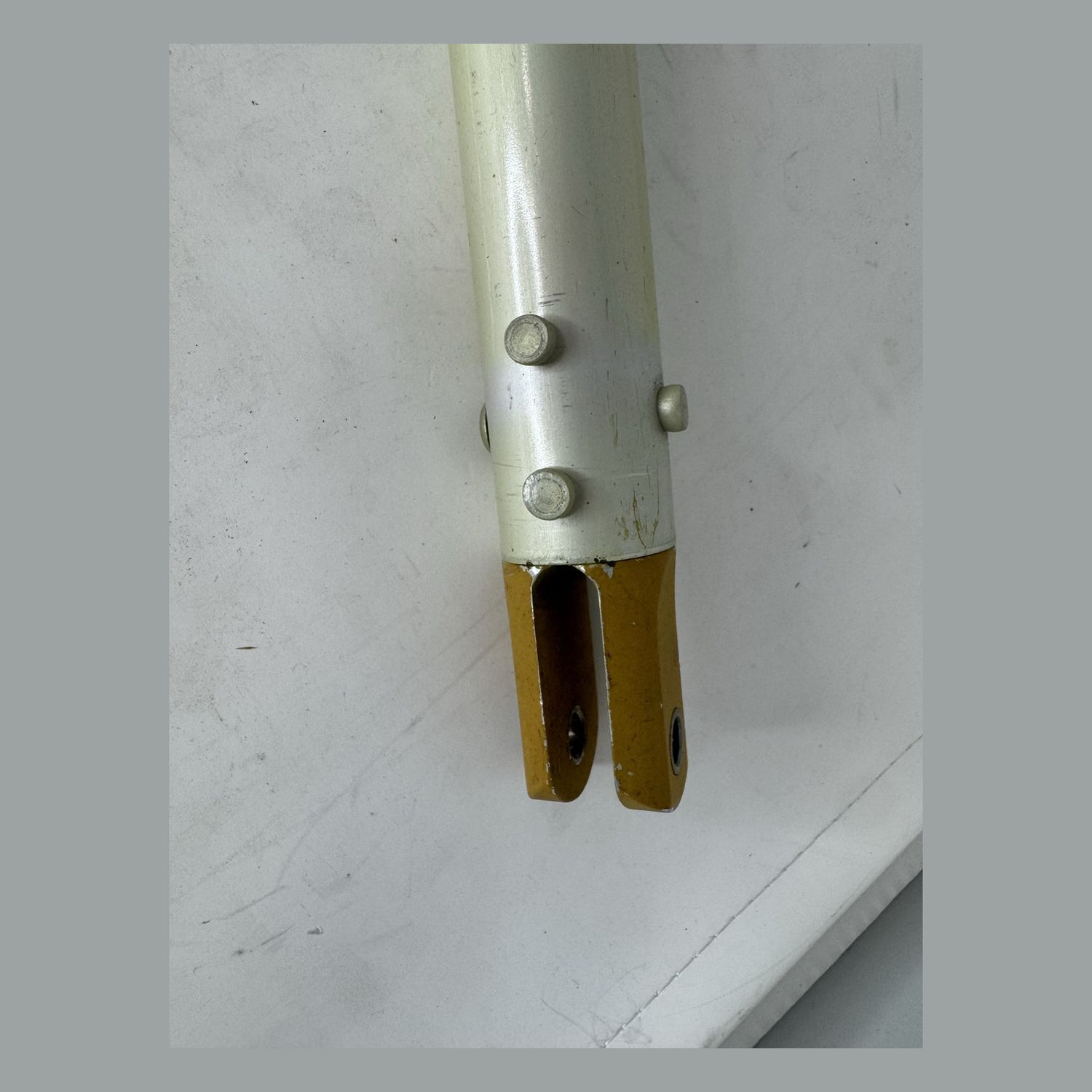 PIPER - CONTROL ROD - 40847-000