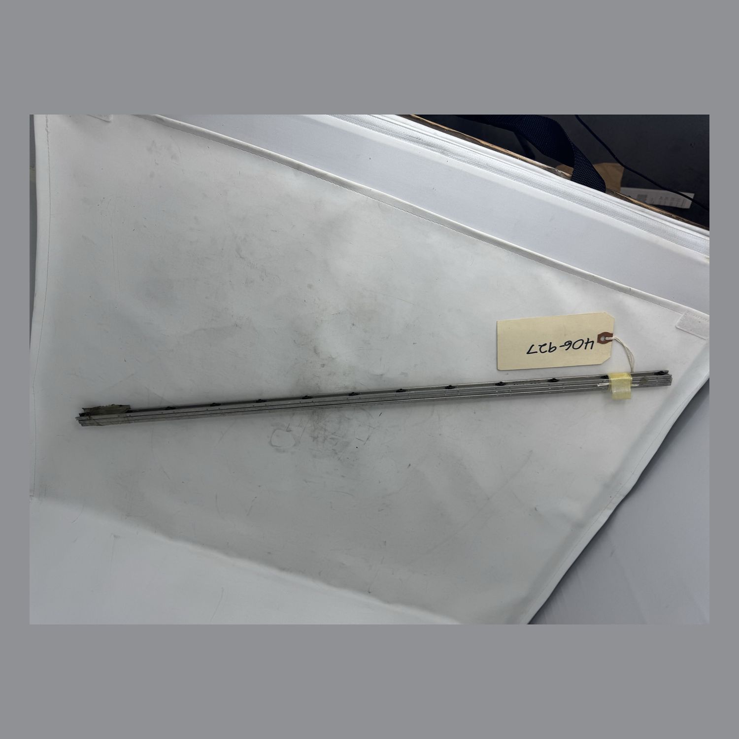 PIPER - NUT PLATE - 406-927
