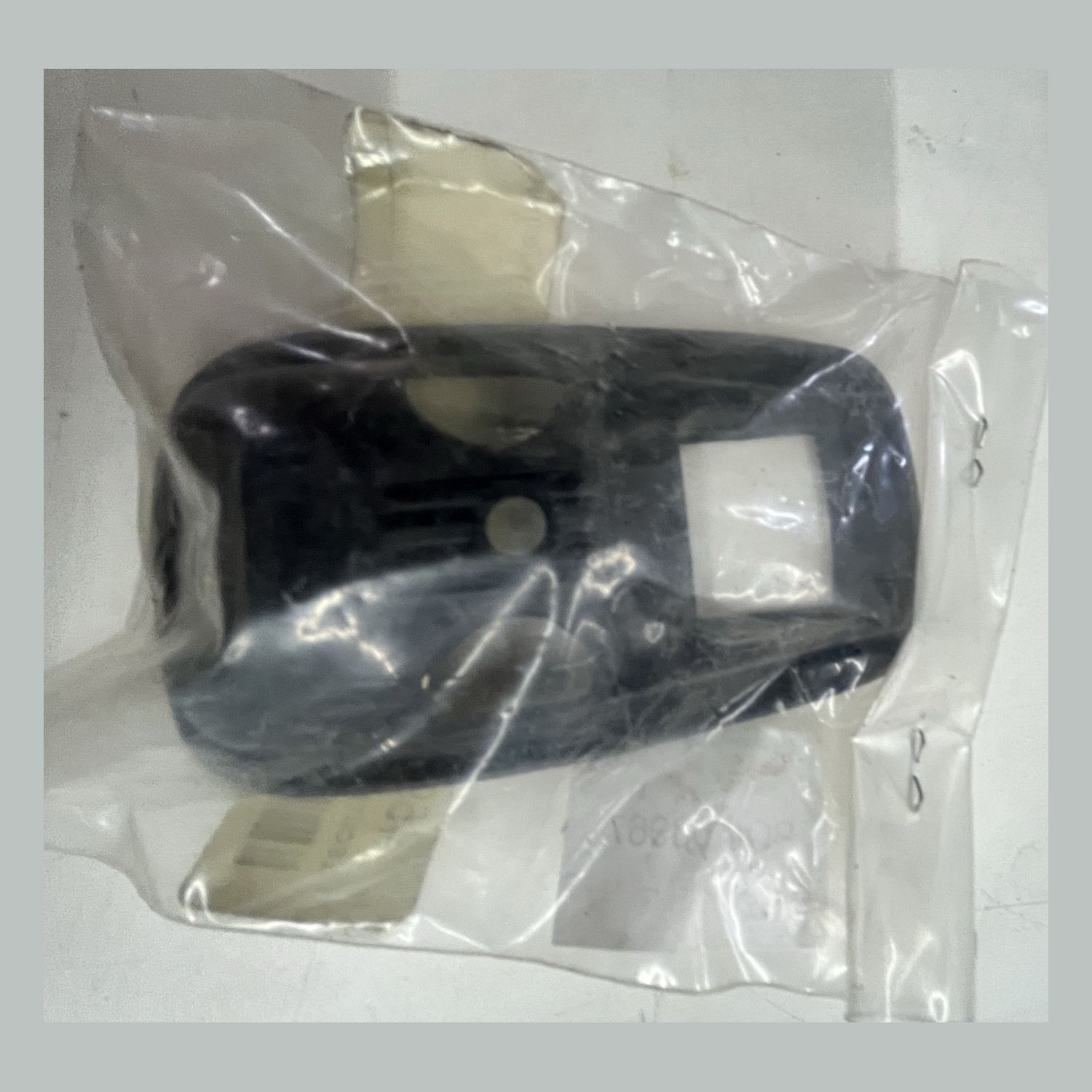 PIPER - ESCUTCHEON - 459-441