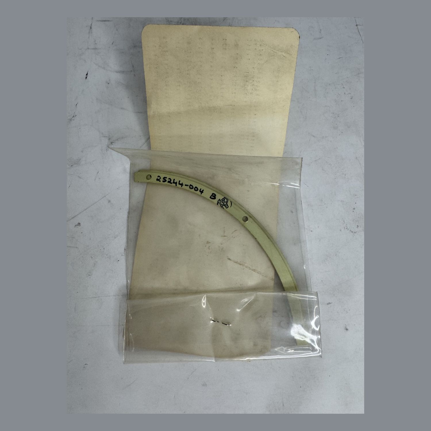 PIPER - STRIP - 25244-004