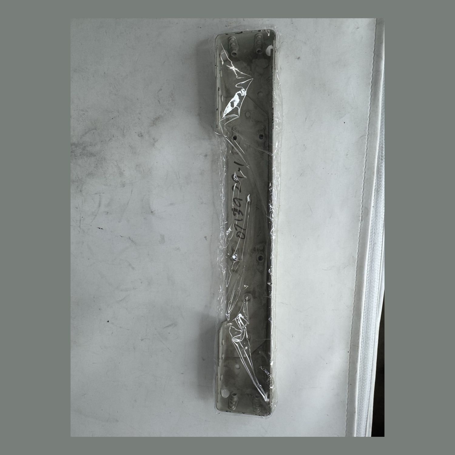 CESSNA - BRACKET - 0713929-1