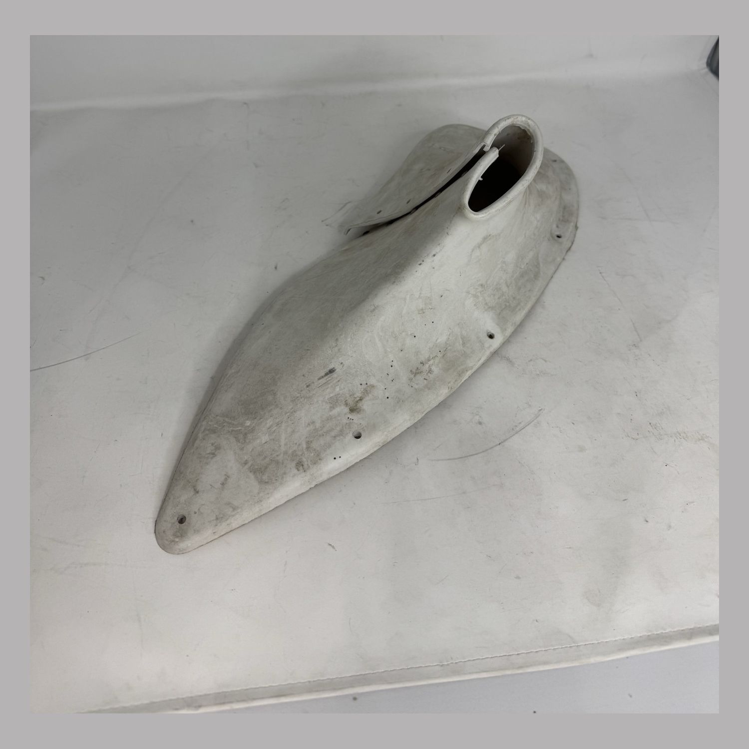 CESSNA - FIARING, WHITE - 0441227-2-D70
