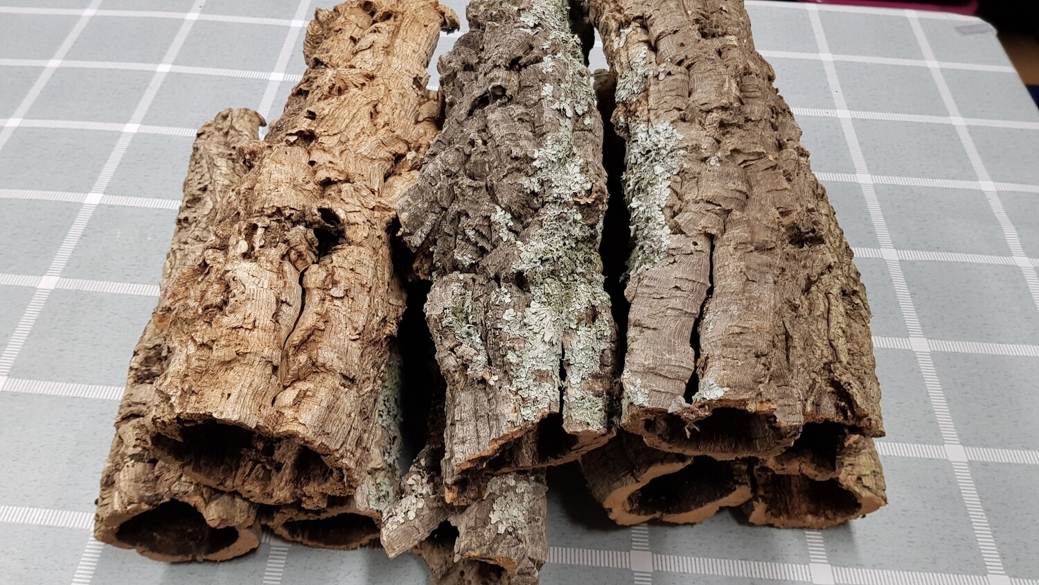 Medium Cork Tube (15-35cm) Medium Cork Tube (15-35cm)