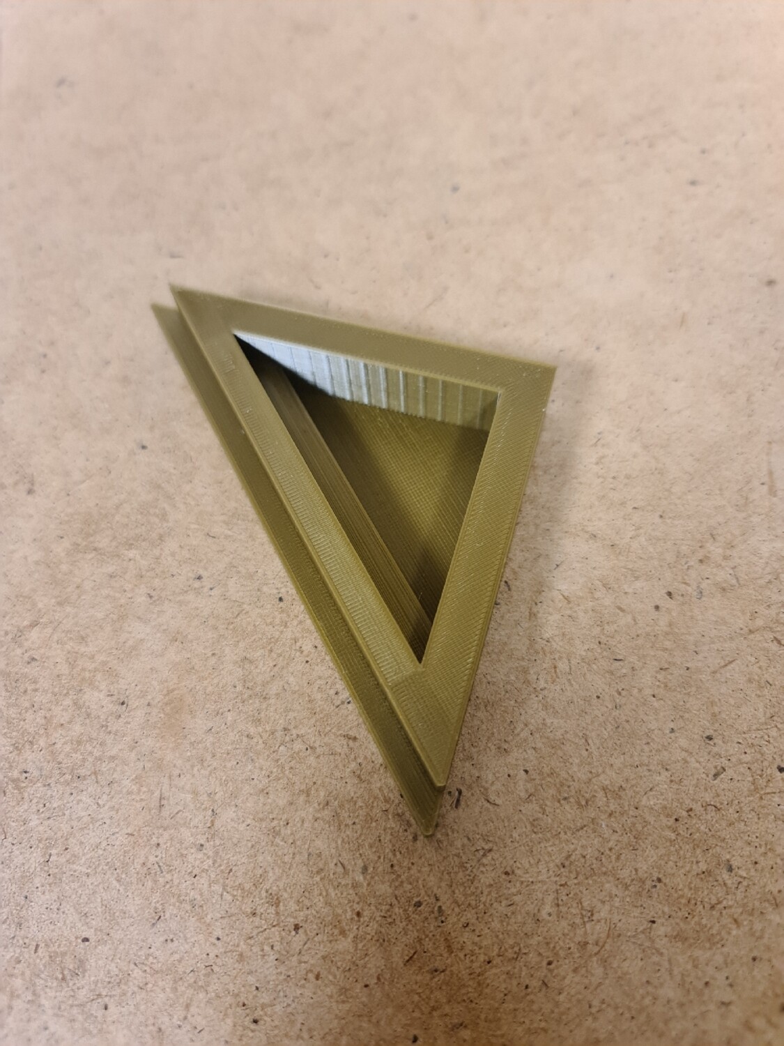 Small Corner Bowl (Gold)