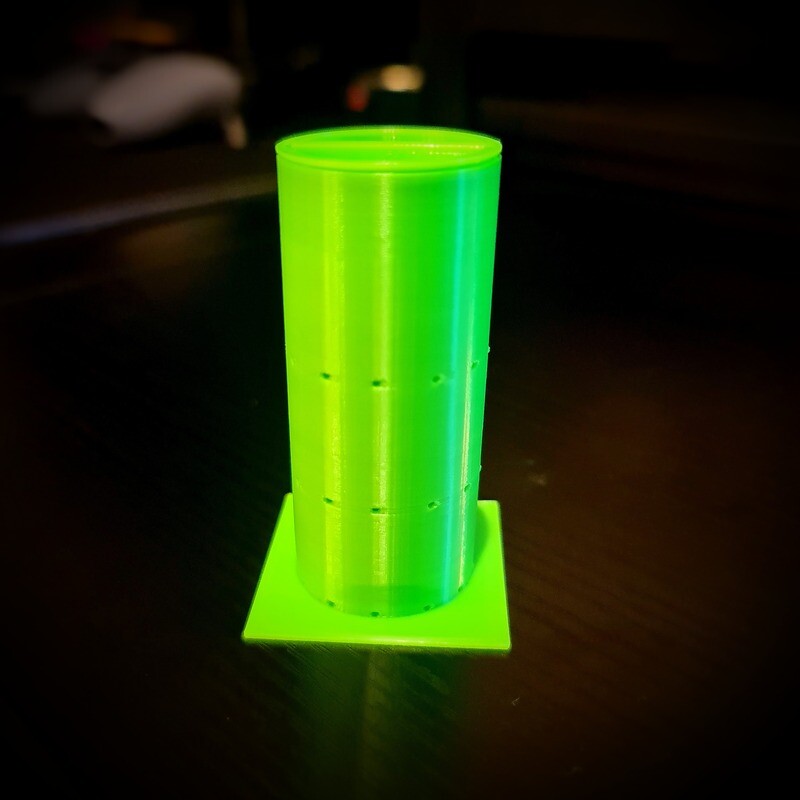 Isopod Water Dispenser-Fluorecence green (1)