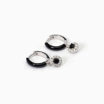 Orecchini a cerchio in argento con smalto nero e zircone nero MILANESIENNE- mabina gioielli