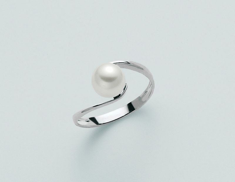 Anello in oro e Anello in oro e "Perla" 7-7,5 Miluna