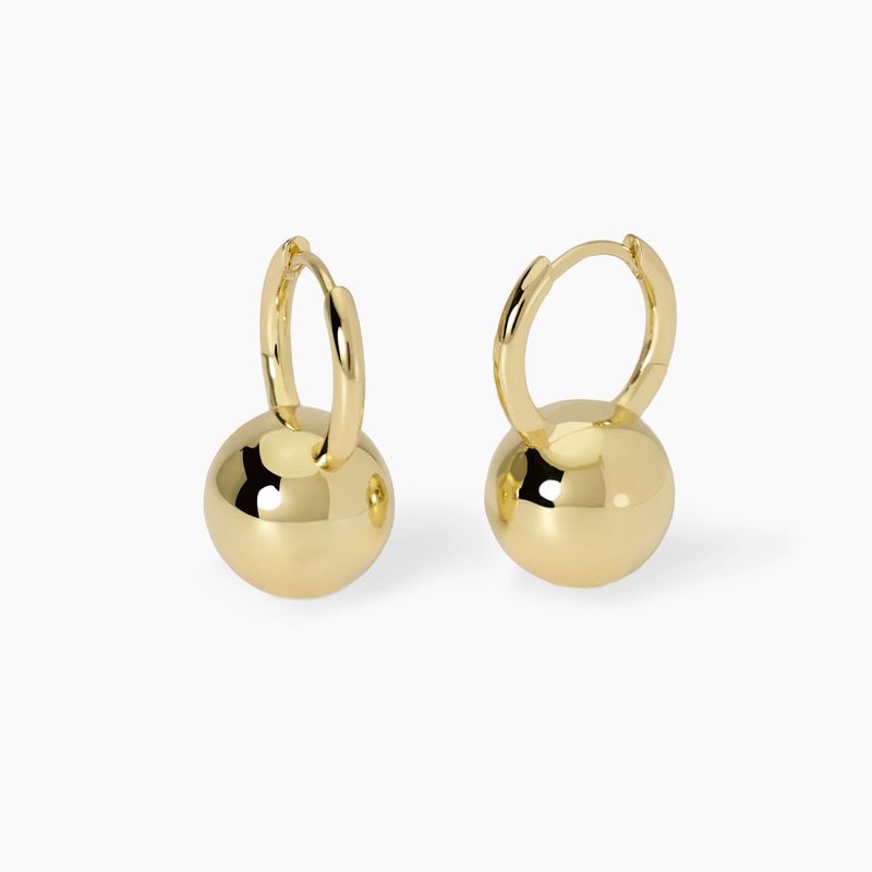 Orecchini placcati oro a cerchio con sfera Boule Mabina