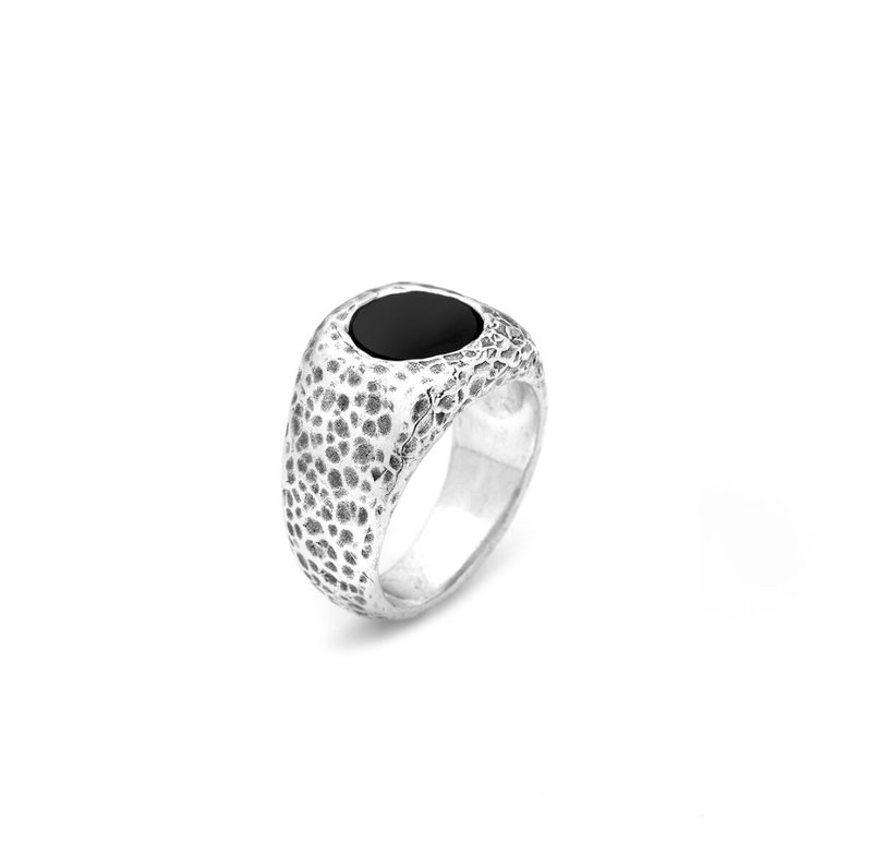Anello martellato quadrato onice Giovanni Raspini Anello martellato quadrato onice Giovanni Raspini