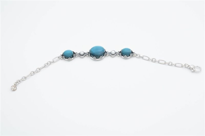 Bracciale Con Pietra verde taglio liscio Ninfea Chiusa - Gerardo Sacco Bracciale Con Pietra verde taglio liscio Ninfea Chiusa - Gerardo Sacco