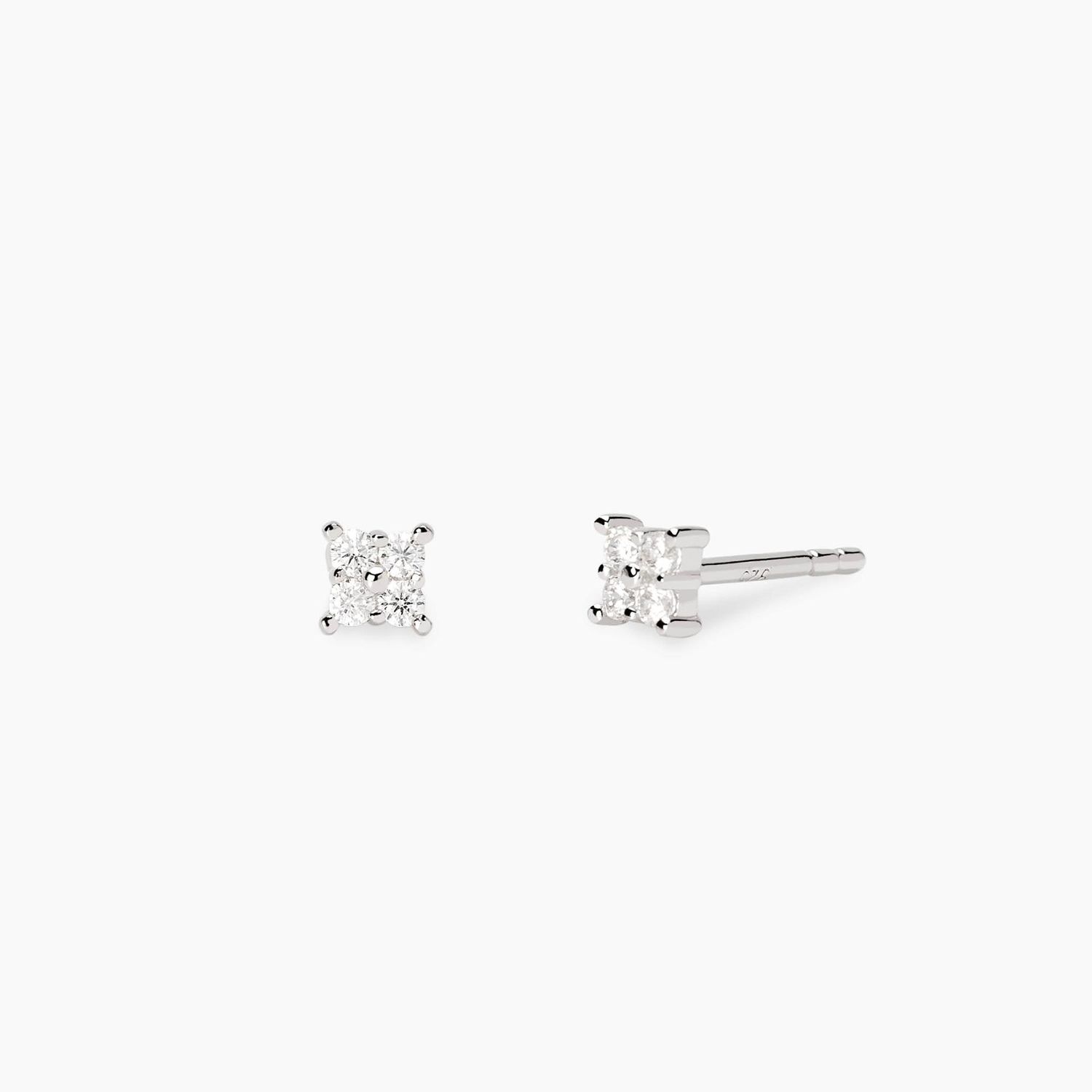 Orecchini punto luce in diamanti lab-grown 0,016 carati  - MABINA My Diamond