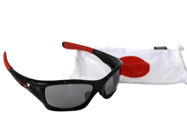OAKLEY 2011 JAPAN HOLIDAY LIMITED PIT BULL (ASIAN FIT) SUNGLASSES