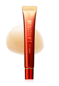 ASTALIFT EYE CREAM. Anti aging treatment for dry skin. By FUJIFILM utilizing nanotechnology.