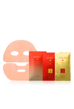 ASTALIFT BOX OF SIX MOISTURIZING MASKS. Anti aging treatment for dry skin. By FUJIFILM utilizing nanotechnology.