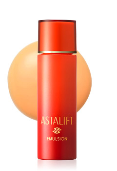 ASTALIFT EMULSION. Anti aging treatment for dry skin. By FUJIFILM utilizing nanotechnology.