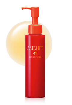 ASTALIFT LIQUID SOAP. Anti aging treatment for dry skin. By FUJIFILM utilizing nanotechnology.