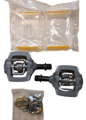 Crankbrothers Smarty Clipless Pedals with Cleats and Flat Platform Adapters Crankbrothers Smarty Clipless Pedals with Cleats and Flat Platform Adapters