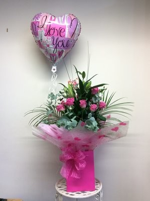 Pink Perfection Aqua Bouquet With I Love You Balloon