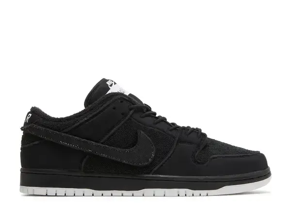 Nike SB Dunk Low Gnarhunters Size 13, DS BRAND NEW*